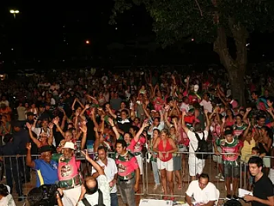 Pela quarta vez consecutiva, Vila Carvalho é a campeã do Carnaval 2012