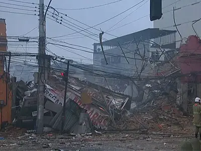 Forte explosão deixa feridos e destrói vários imóveis na Zona Norte do Rio