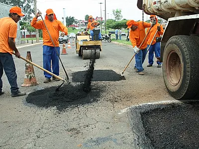 Prefeitura lança plano para recuperar ruas da Capital e fechar buracos