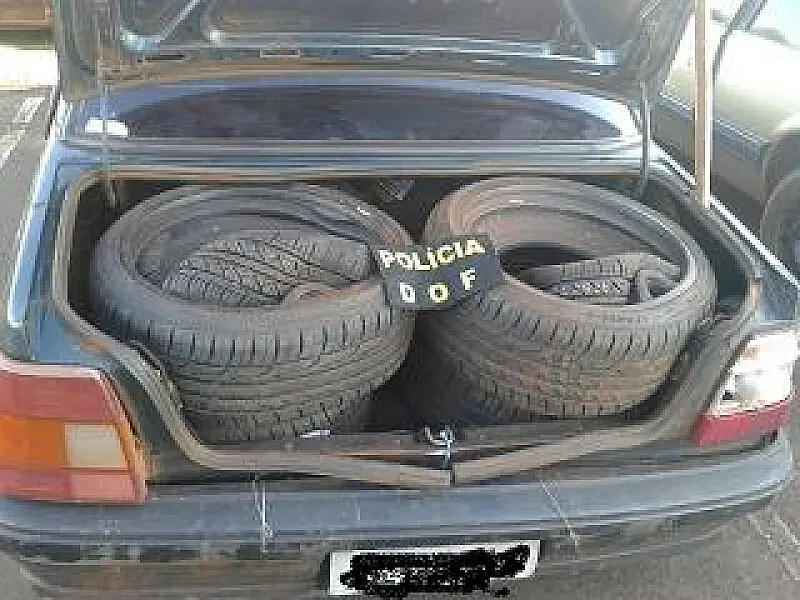 DOF apreende pneus novos vindo do Paraguai