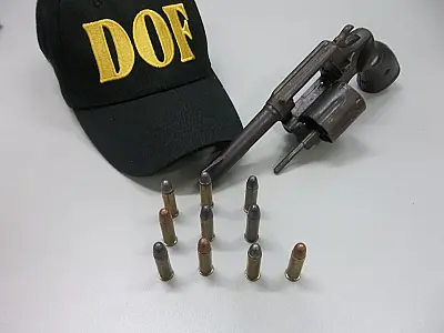 Jovem é preso por porte ilegal de arma de fogo
