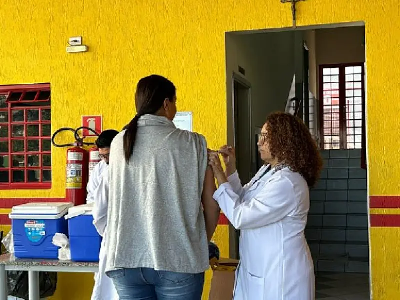 PREFEITURA AMPLIA ACESSO À VACINAÇÃO DA GRIPE COM ABERTURA DE PONTO TEMPORÁRIO NO CENTRO