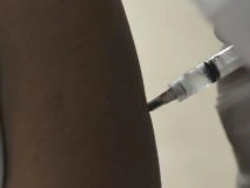 Vacinação contra o HPV começa nesta segunda