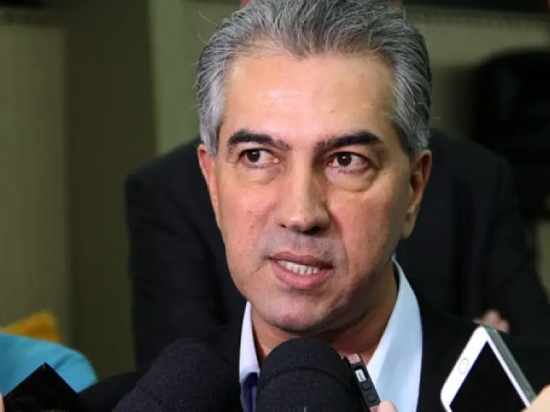 Em Brasília, Reinaldo participa da marcha dos prefeitos e debate a situação das ferrovias de MS