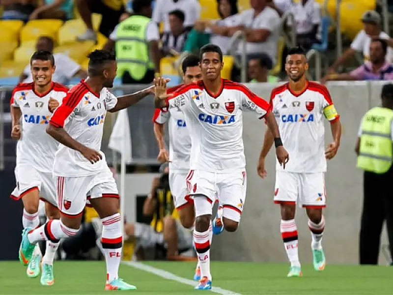 Flamengo vence Botafogo e fatura a Taça Guanabara