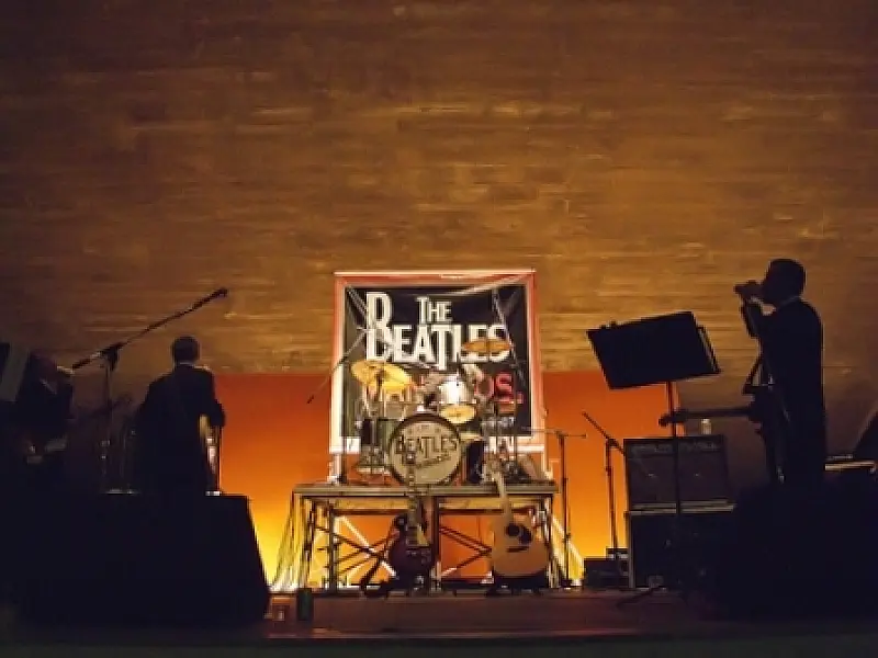 Som da Concha traz Gobstropper e Beatles Maníacos