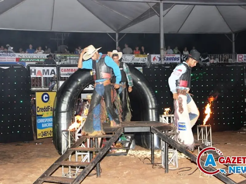 Rodeio profissional começa hoje na 24ª Exponavi, em Naviraí