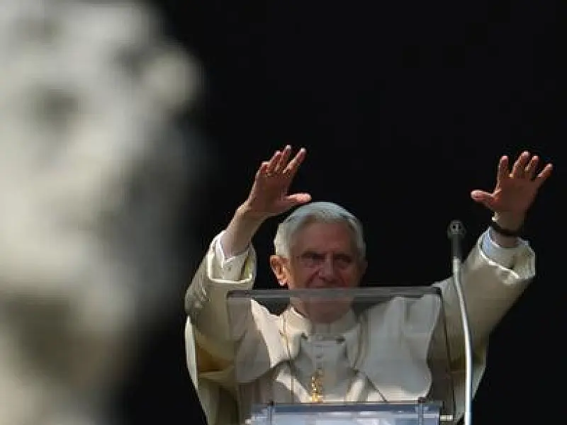 Papa Bento XVI envia mensagem no Twitter e cita a Quaresma