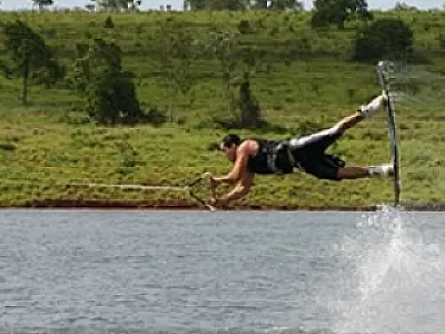 Campo Grande sedia 4ª etapa do Circuito Brasileiro de Wakeboard