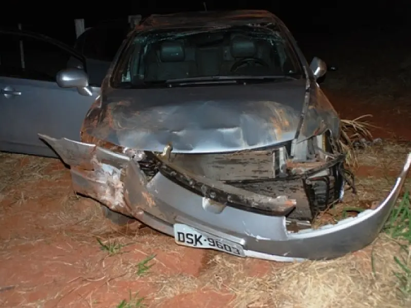 Motorista perde controle e sai da pista na MS-276