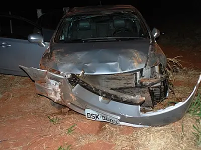 Motorista perde controle e sai da pista na MS-276