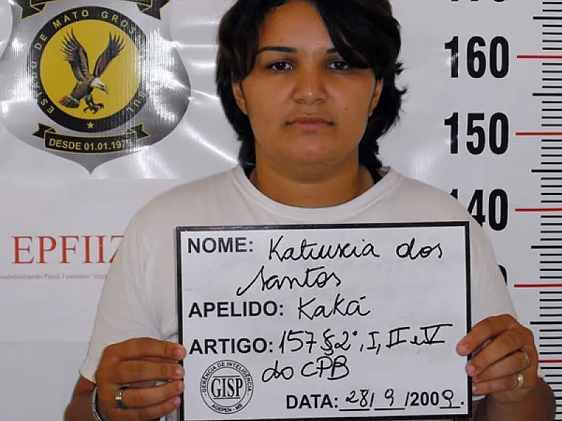 Policial reage a assalto e mata casal de bandidos