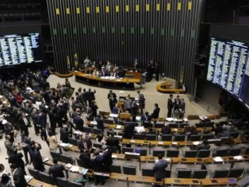 Senado aprova texto-base de projeto que modifica limites do Supersimples