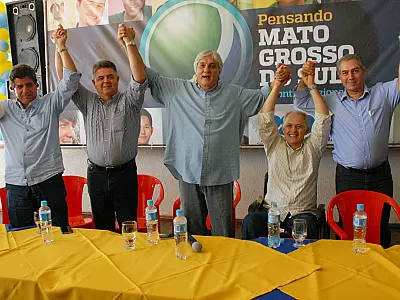 Delcídio defende aliança formal entre PT e PSDB em MS