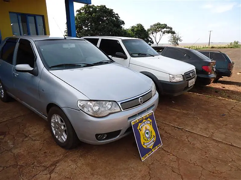 Polícia apreende comboio com mercadorias contrabandeadas