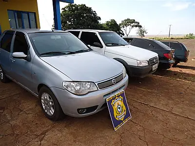 Polícia apreende comboio com mercadorias contrabandeadas