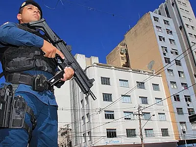 Governo fortalece segurança pública com promoção de 248 policiais e bombeiros
