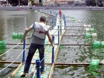 “Ponte reciclável” é atração temporária de Paranaíba