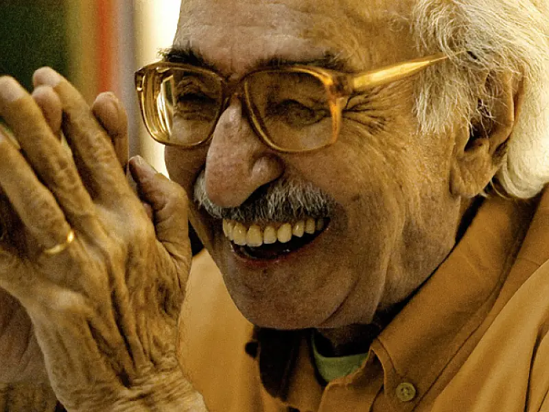 Poeta Manoel de Barros comemora 96 anos hoje