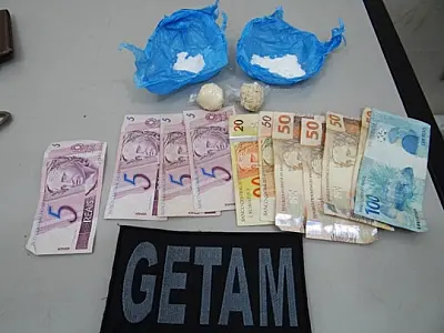 Jovens são detidos com cocaína pura e pasta base em Dourados