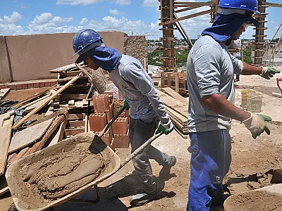 Indústria estadual inicia 2016 com saldo positivo na geração de empregos
