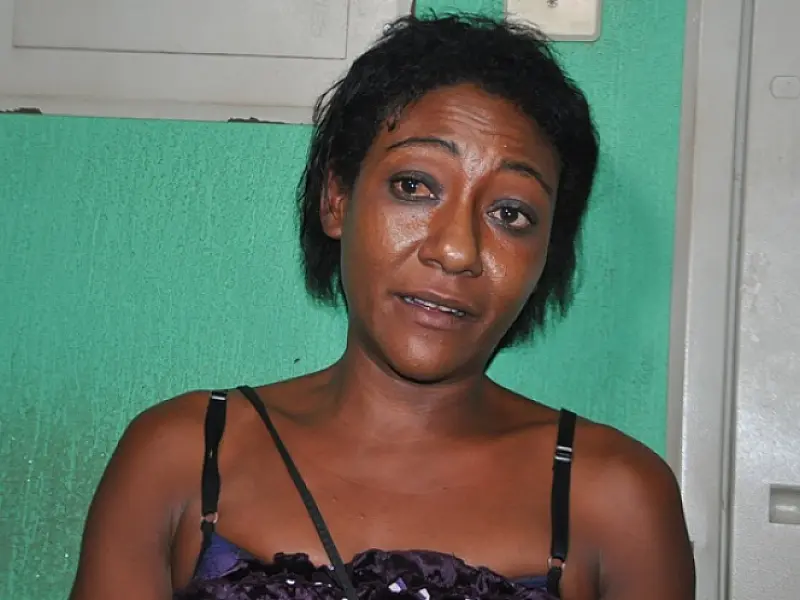 Homem fica gravemente ferido ao impedir discussão de mulher e ex-marido em Coxim