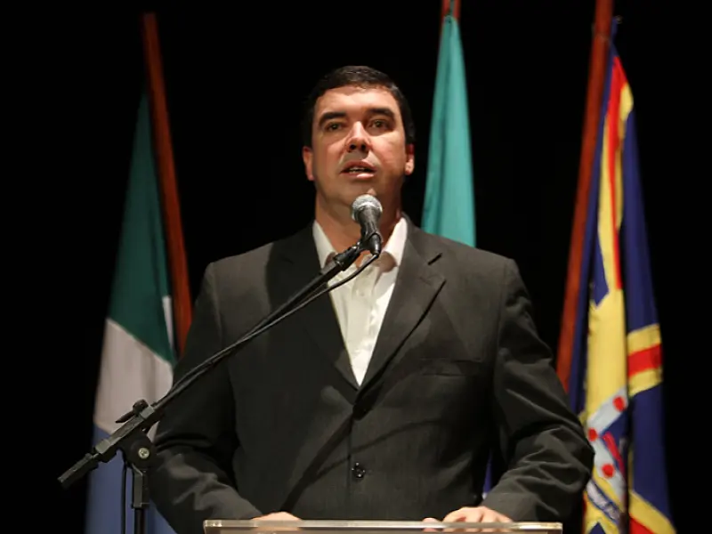 Eduardo Riedel é eleito liderança nacional