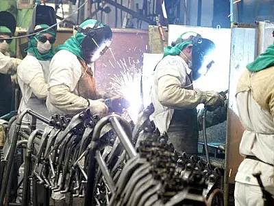 Produção industrial cresce em nove locais em setembro