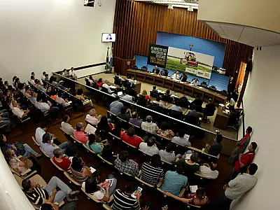 Em MS cada pessoa consome cerca de 40L de agrotóxicos, alerta seminário