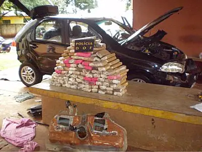 DOF apreende 139 quilos de maconha camuflado em carro