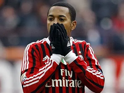Flamengo desiste oficialmente de Robinho