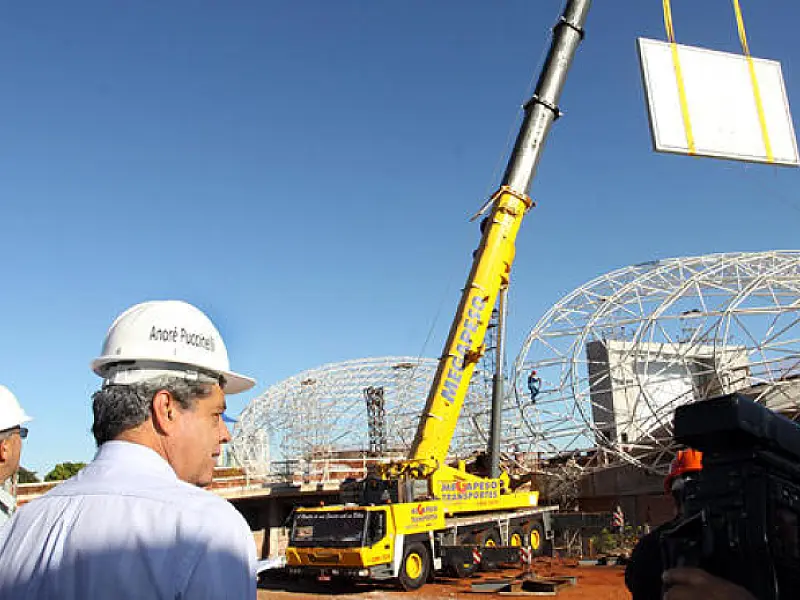 Puccinelli viaja para trazer equipamentos para o Aquário do Pantanal