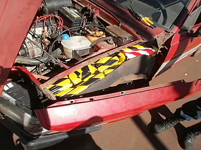 PMR encontra maconha embaixo de lataria de carro