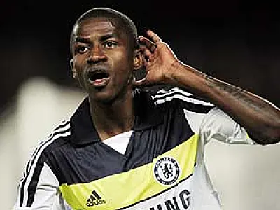 Chelsea avança à final com golaço de Ramires