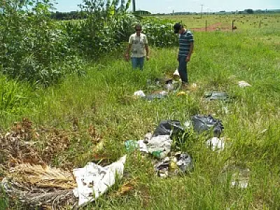 Comerciante é acusado de jogar ossos a céu aberto em Itaporã