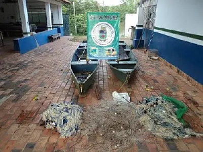 PMA surpreende pescadores pescando com redes no rio Coxim