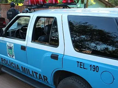 Ladrão pede água a comerciante e foge levando celular