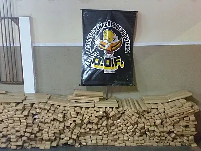 Maconha, munições e veículos são apreendidos na MS-164