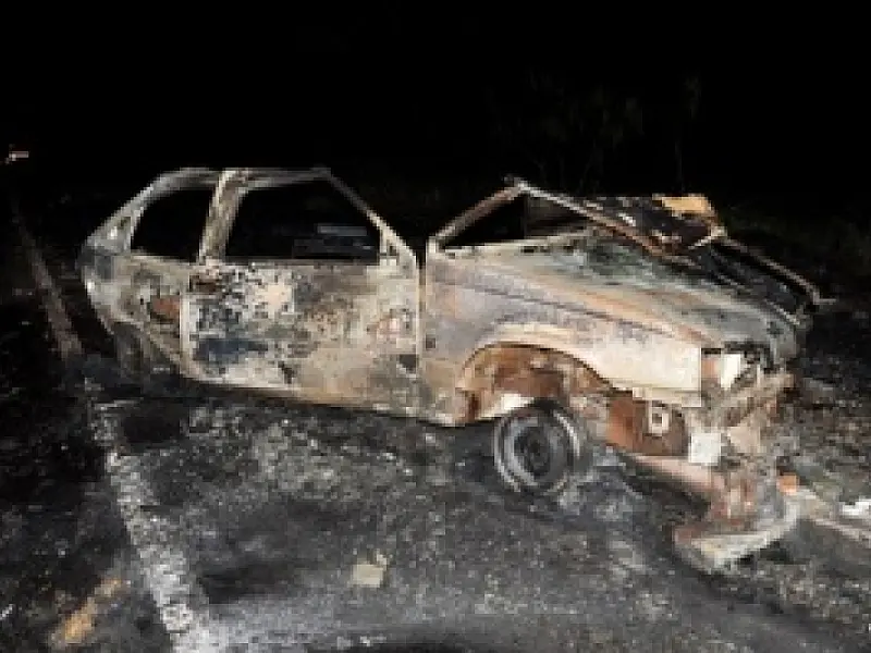 Homem morre atropelado ao parar no acostamento da BR-267