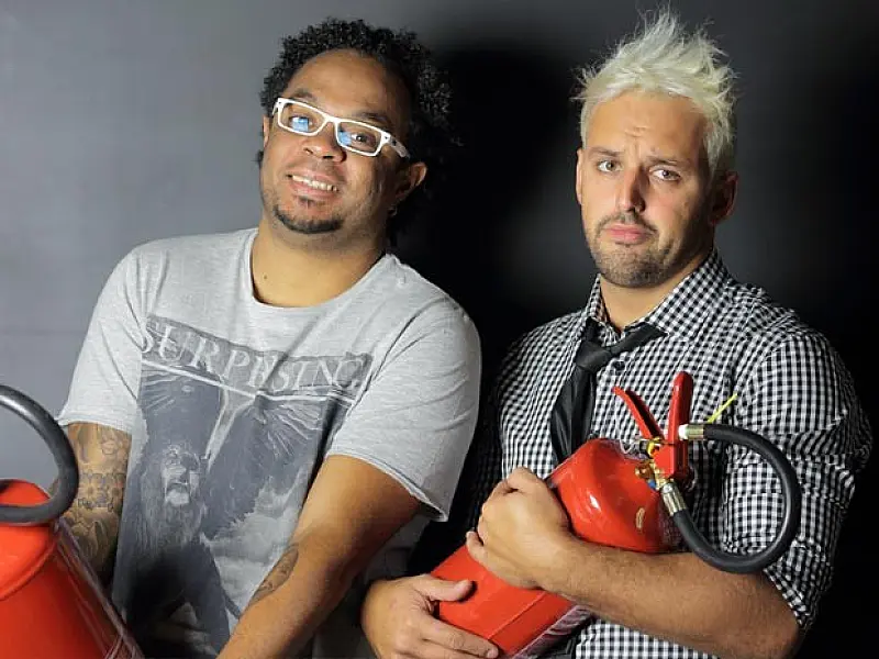 Stand up com Rodrigo Capella e Marcelo Marrom acontece nesta sexta em Bonito