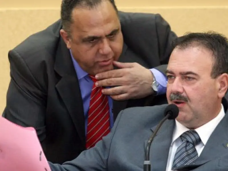 Aprovado projeto que isenta pacientes renais crônicos da cobrança de estacionamento
