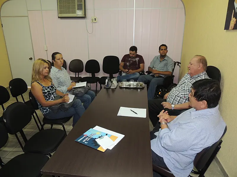 Shimabukuro se reúne com assessores para discutir calendário anual
