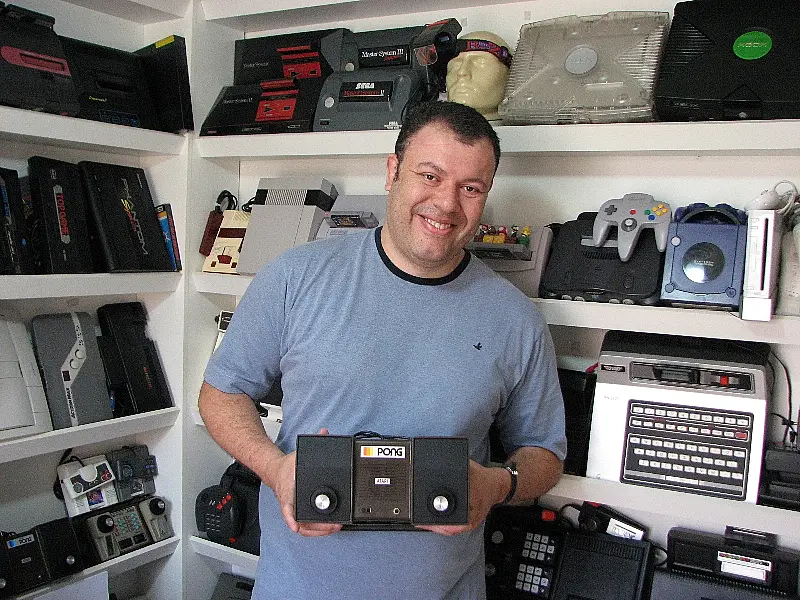 Jornalista e colecionador de videogames da Capital fala de seu acervo com mais de 180 modelos