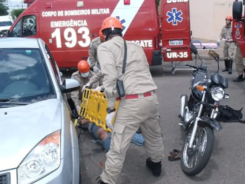 Acidente na Marquês de Pombal deixa motociclista ferido
