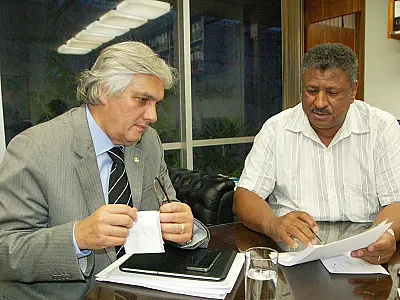 Delcídio e João Grandão viabilizam mais R$ 3 milhões para a agricultura familiar