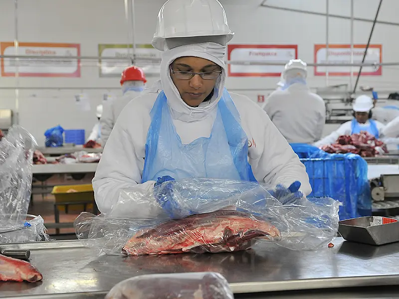 Exportação estadual de industrializados registra nova queda e soma US$ 2,37 bilhões no ano