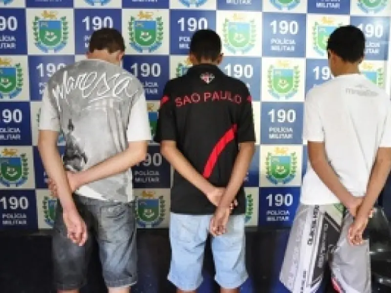 PM apreende trio por tráfico de drogas em Nova Andradina