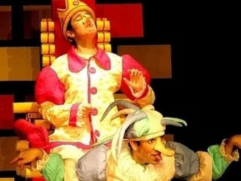 Cia Identidade Teatral se apresenta na Orla Morena