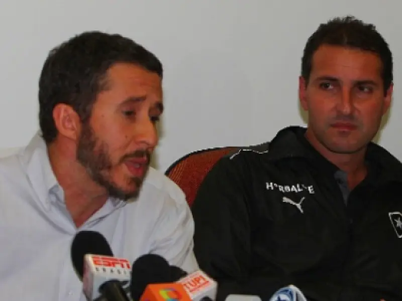 Médico destaca 'sorte' de Oswaldo e vê conduta perfeita em arritmia no Maracanã