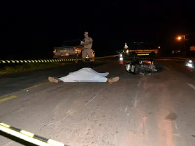 Homem morre após cair de motocicleta em rodovia